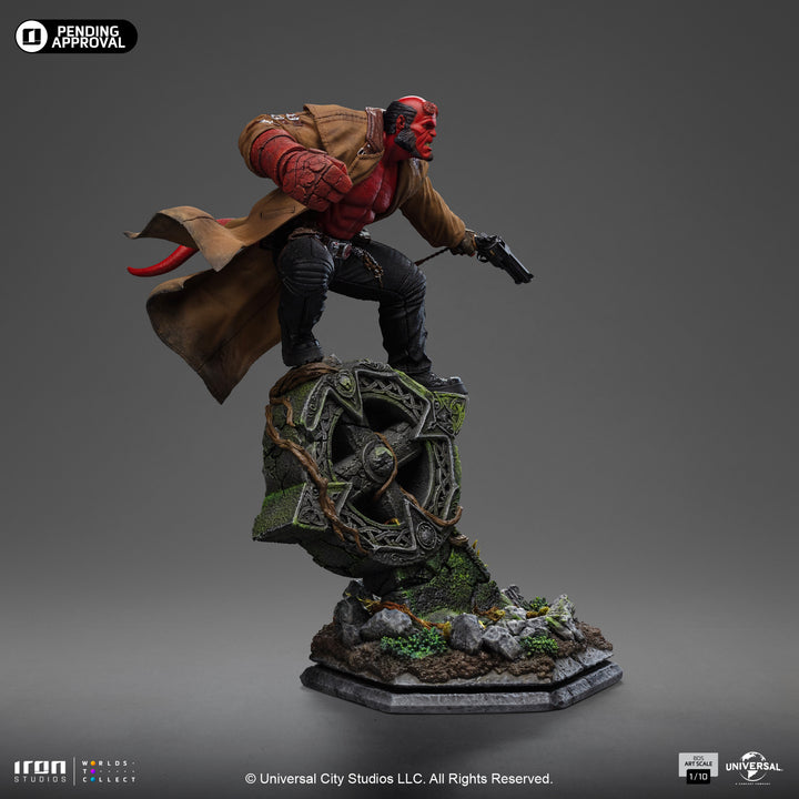 Iron Studios Hellboy II: The Golden Army Battle Diorama Series Hellboy 1/10 Art Scale Limited Edition Statue