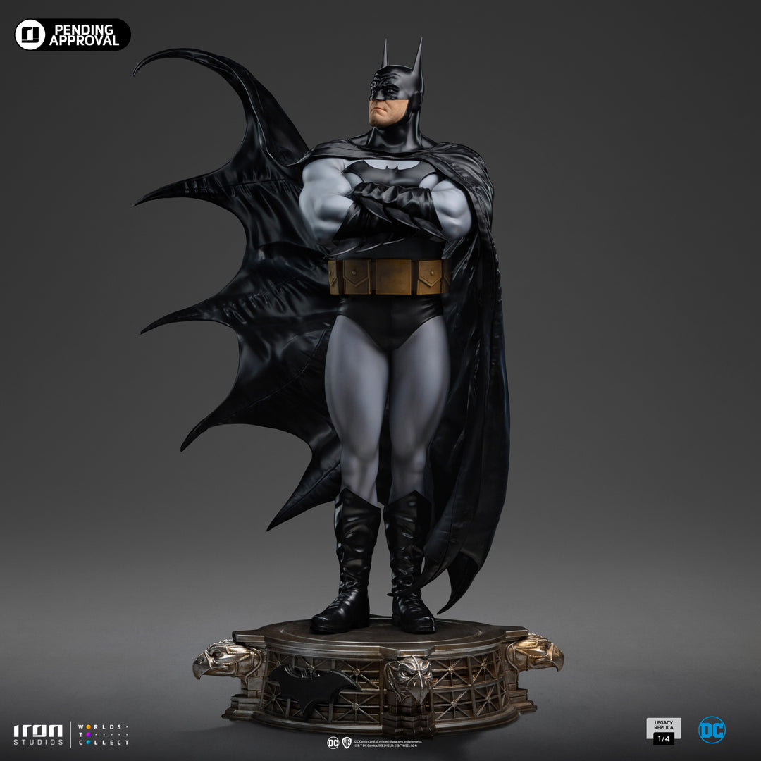 Iron Studios DC Comics Legacy Replica Batman DC Trinity 1/4 Scale Limited Edition Statue