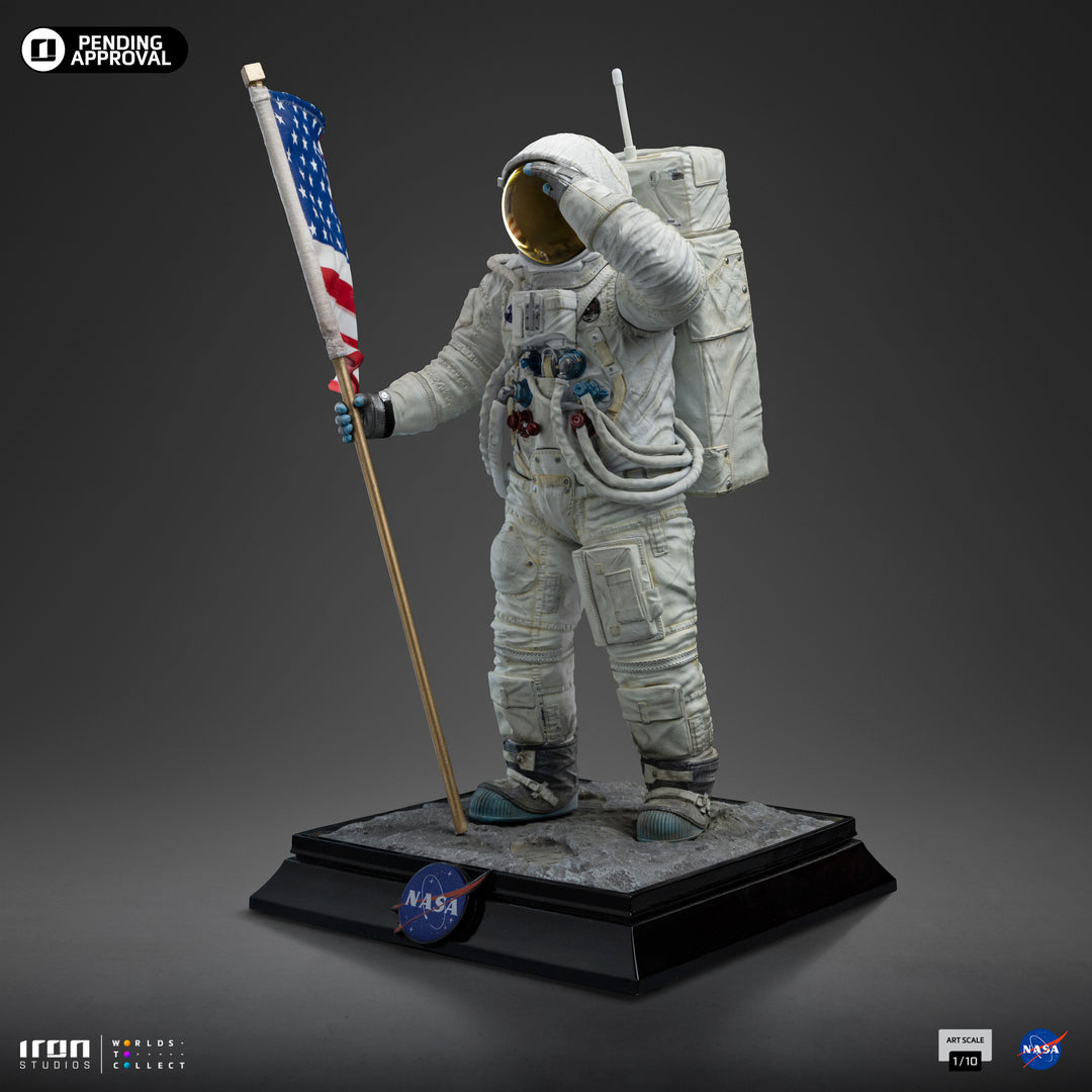 Iron Studios Apollo 11 Astronaut 1/10 Art Scale Limited Edition Statue