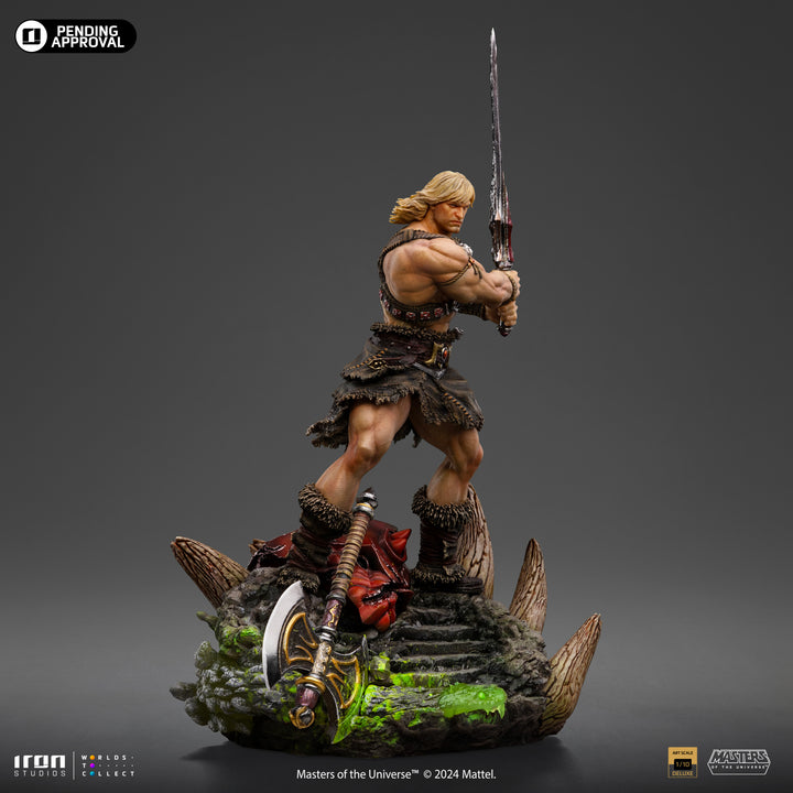 Iron Studios Masters of the Universe He-Man Unleashed 1/10 Deluxe Art Scale Limited Edition Statue