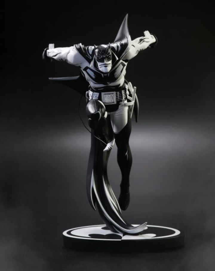 Batman White Knight Batman Black & White Batman (Sean Murphy Sketch Edition) 1/10 Scale Limited Edition Statue - Infinity Collectables  - #tag1#