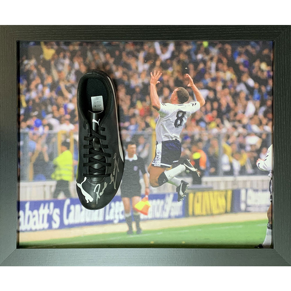 Tottenham Hotspur FC Paul Gascoigne Signed Boot (Framed)