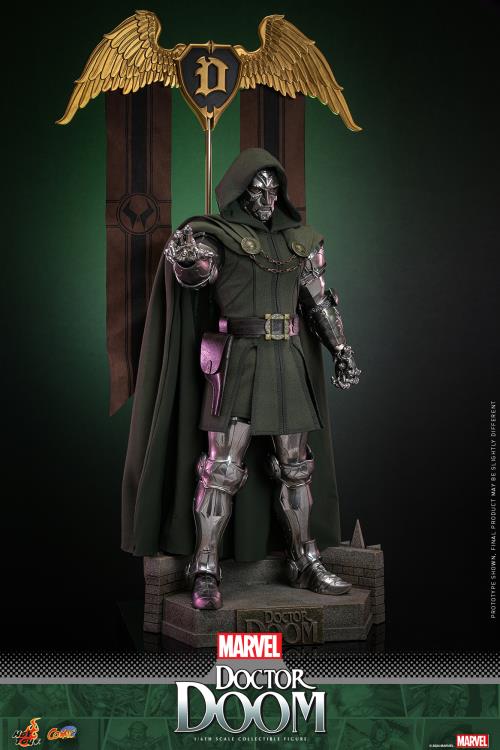 Hot Toys Marvel Comics Doctor Doom 1/6 Scale Figure