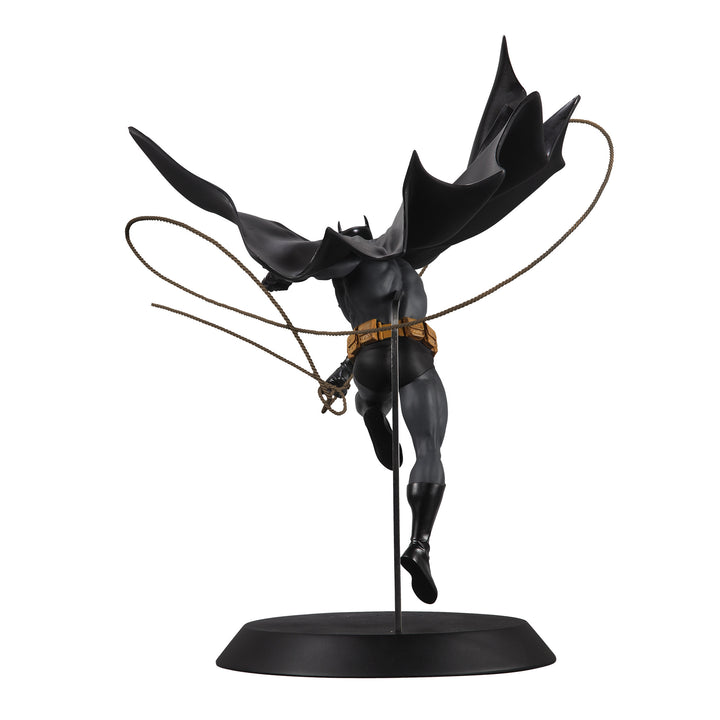 DC Designer Series Batman By Dan Mora 1/6 Scale Limited Edition Statue