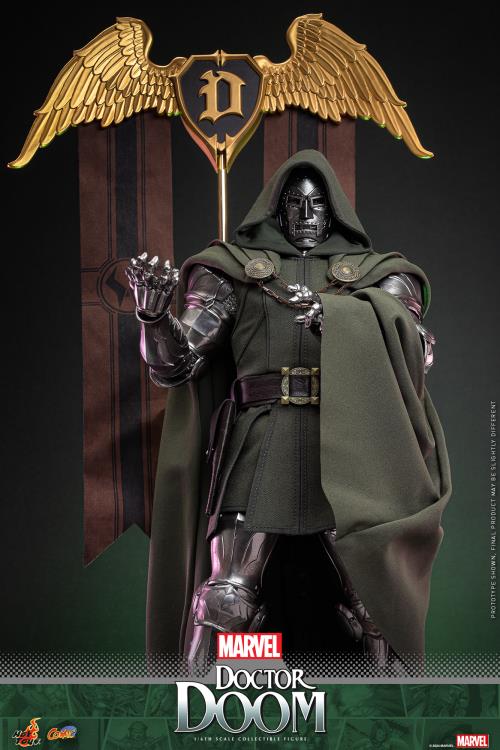 Hot Toys Marvel Comics Doctor Doom 1/6 Scale Figure