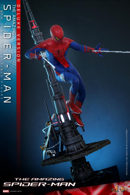 Hot Toys The Amazing Spider-Man Spider-Man Deluxe 1/6th Scale Figure