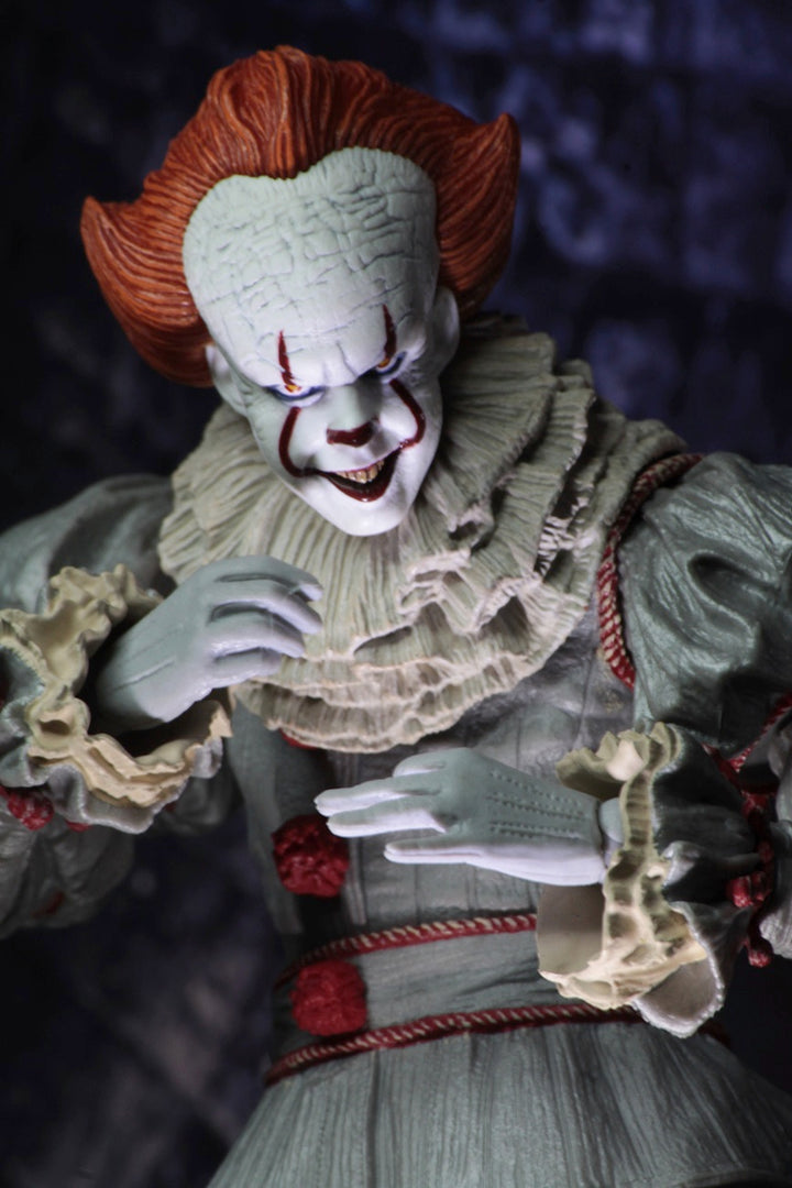 IT 2017 Pennywise Original Version Ultimate 7" Scale Action Figure