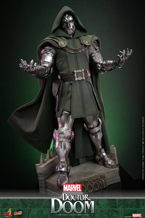 Hot Toys Marvel Comics Doctor Doom 1/6 Scale Figure