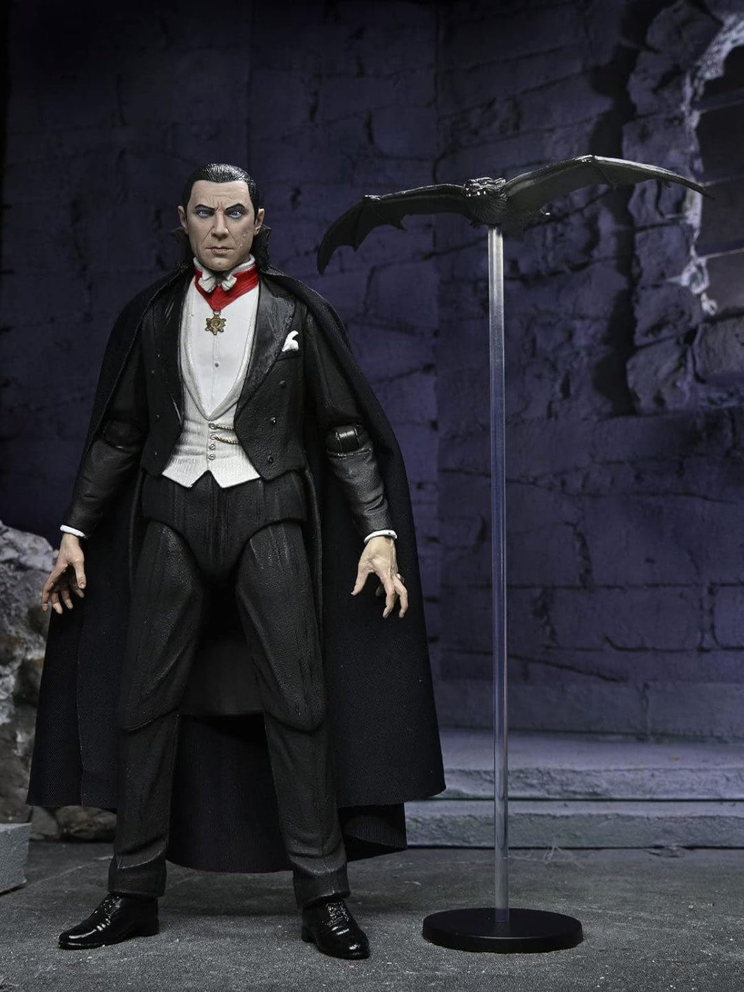 NECA Universal Monsters (Colour) Dracula (Transylvania) Ultimate 7" Scale Action Figure