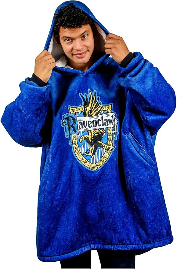 Harry Potter: Ravenclaw Oversized Hoodie Blanket