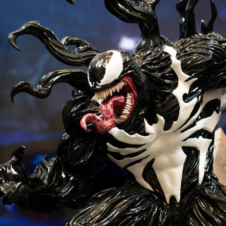 Marvel's Spider-Man 2 Gallery Venom (Gamerverse) Figure Diorama