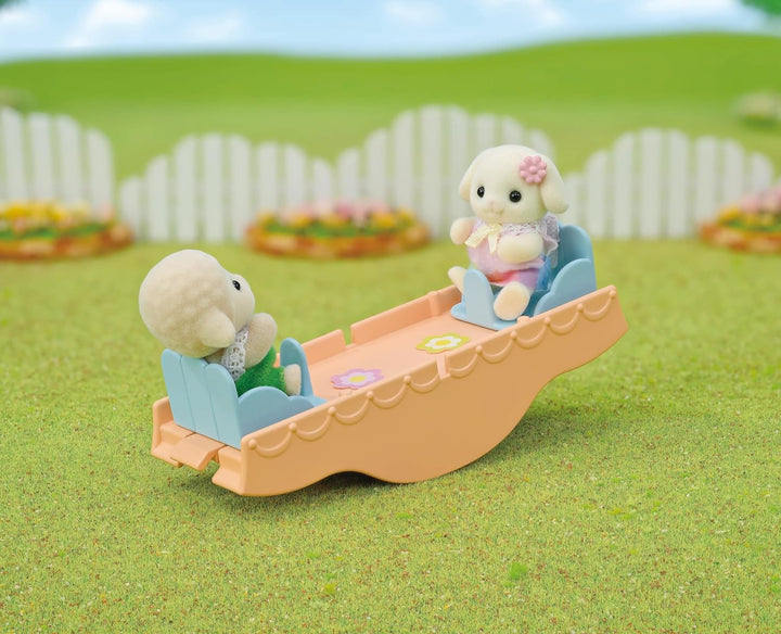 Sylvanian Families Rainbow Fun Nursery Bus