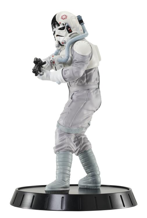 Star Wars The Empire Strikes Back Milestones AT-AT Pilot 1/6 Scale Limited Edition Statue