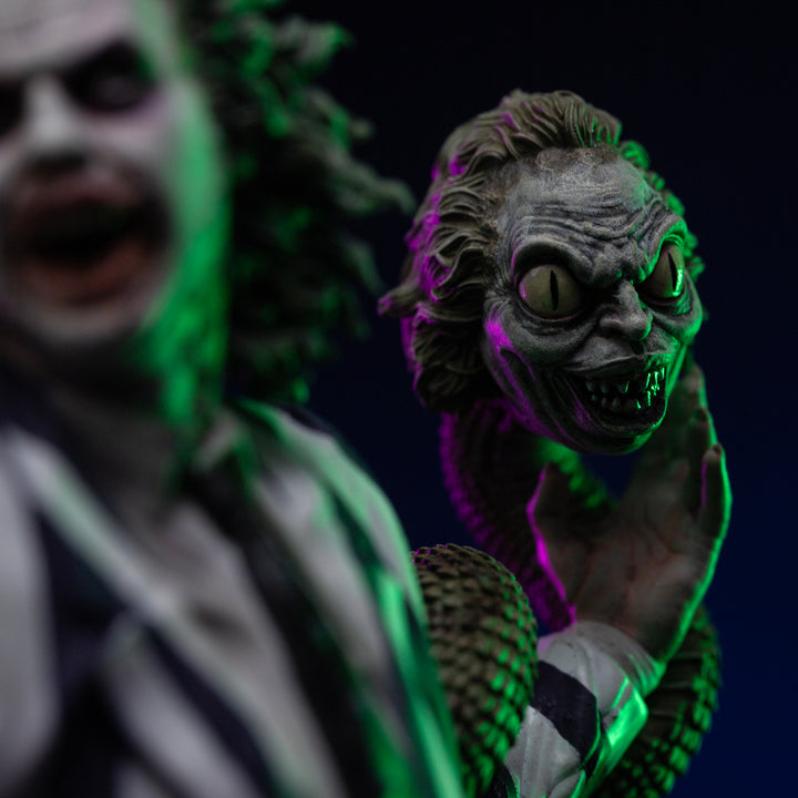 Iron Studios Beetlejuice Beetlejuice (2024) Beetlejuice 1/10 Deluxe Art Scale Limited Edition Statue