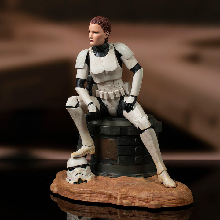 Star Wars Legacy Premier Collection Jes Gistang 1/7 Scale Limited Edition Statue