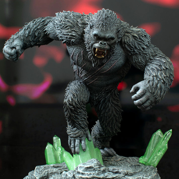 Godzilla x Kong The New Empire Gallery Kong Figure Diorama