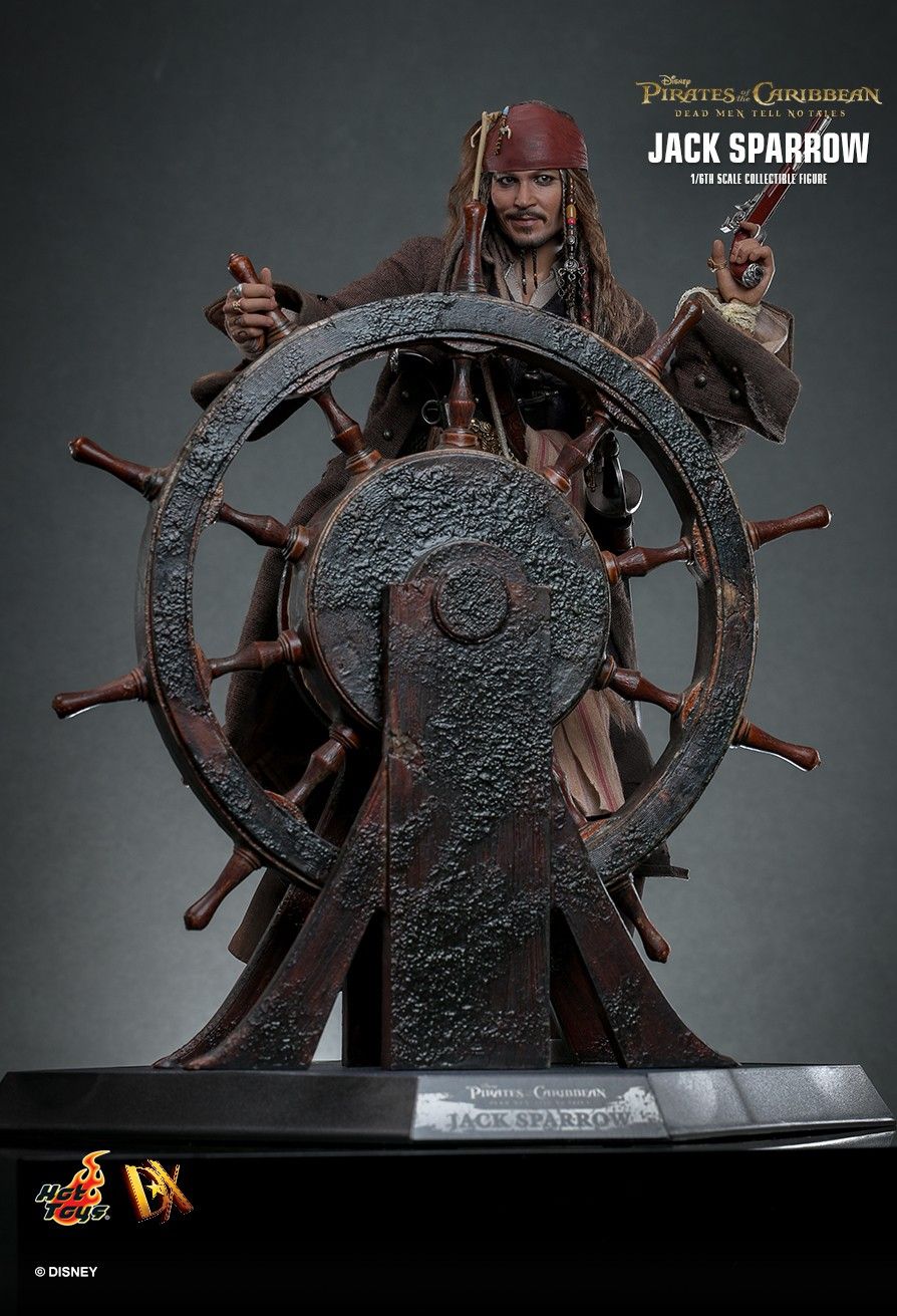 Hot Toys Pirates of the Caribbean Dead Men Tell No Tales Captain Jack Sparrow 1/6th Scale Figure