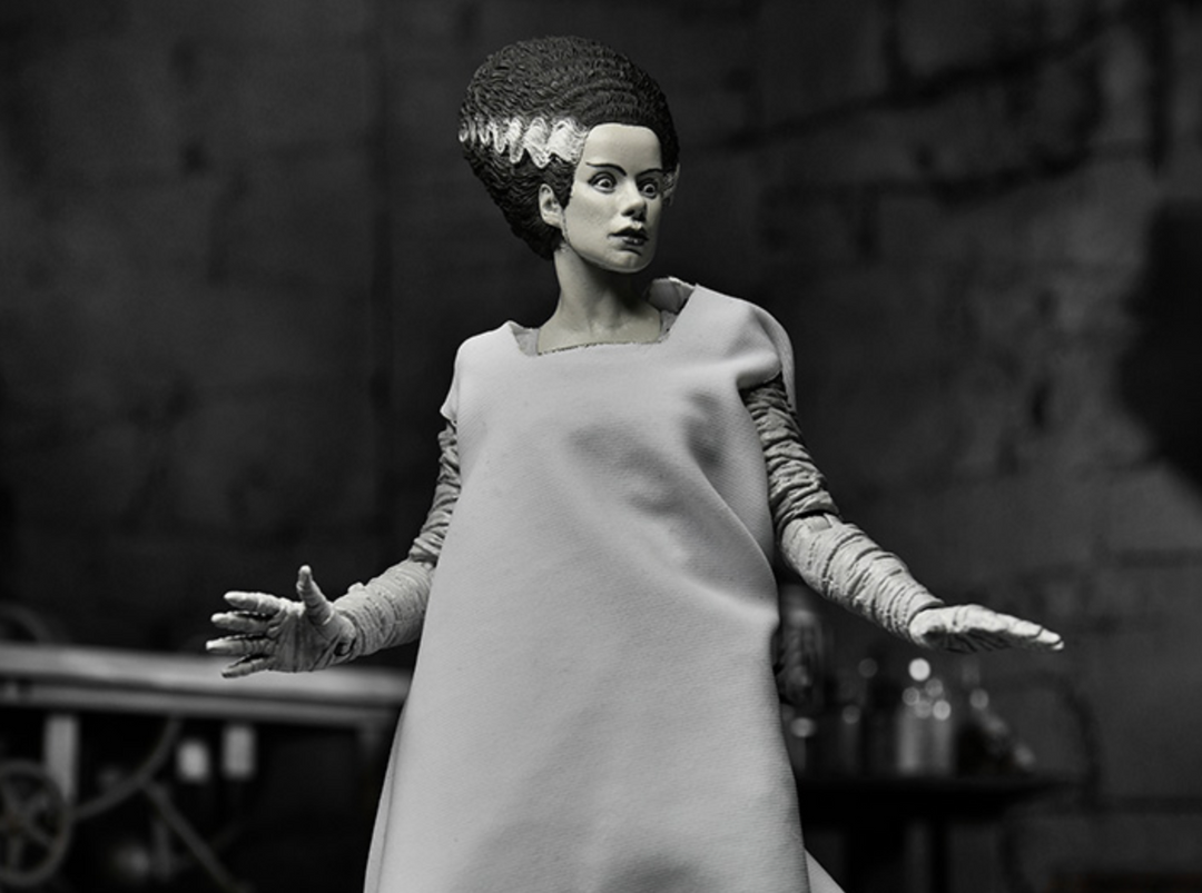 NECA Universal Monsters Ultimate Bride of Frankenstein (Black & White) 7" Action Figure