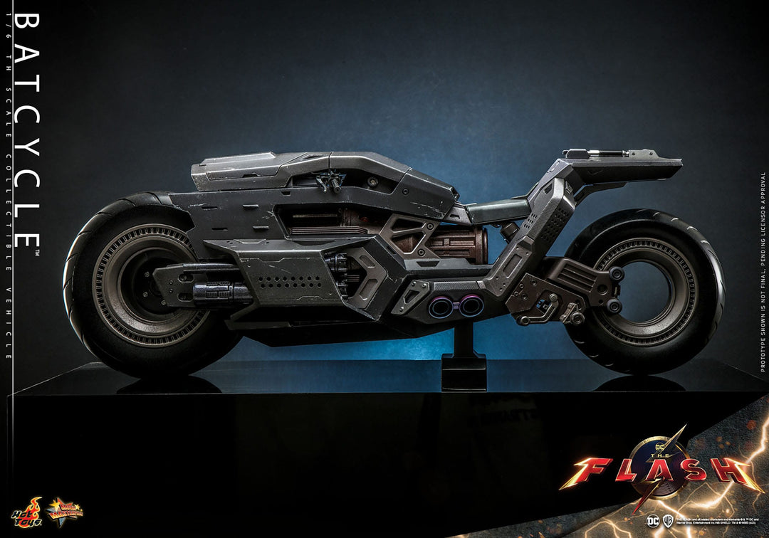Hot Toys DC Comics The Flash Movie Batcycle 1/6th Scale Figure