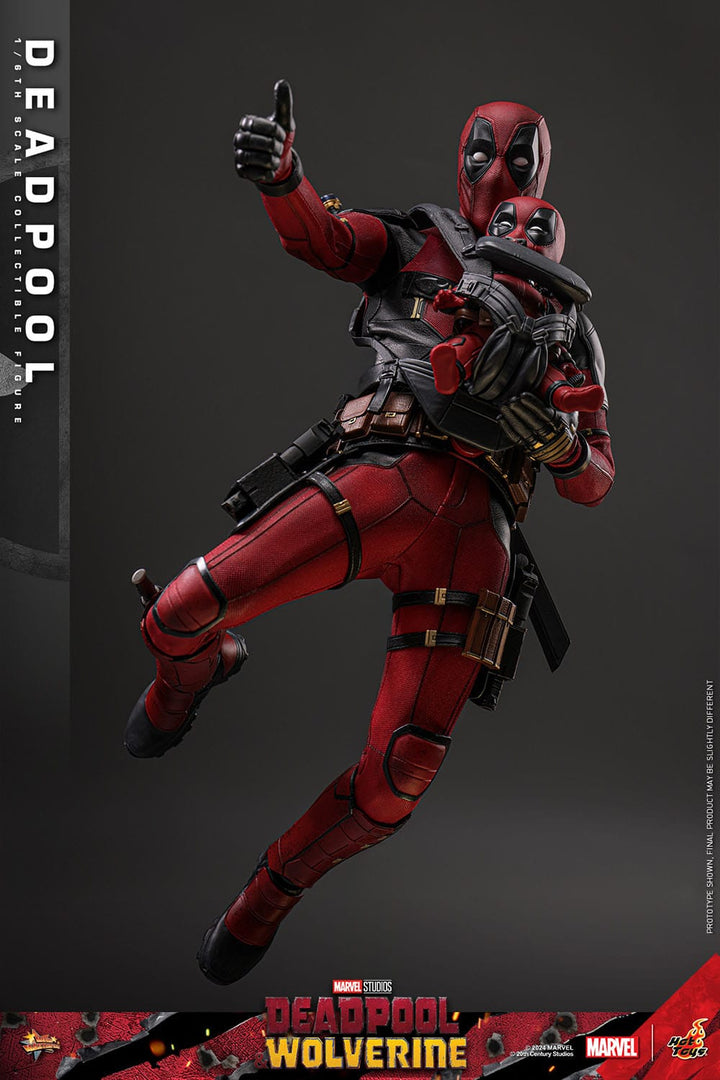 Hot Toys Deadpool & Wolverine Deadpool 1/6th Scale Figure