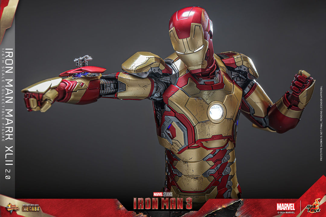 Hot Toys Iron Man 3 Iron Man Mark XLII (2.0) 1/6th Scale Figure