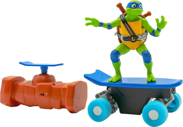 Teenage Mutant Ninja Turtles Mutant Mayhem Half Pipe RC Leonardo Figure