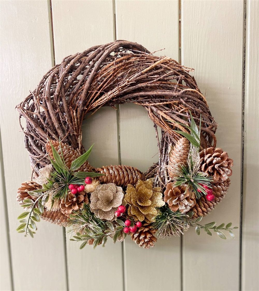 Twisted Pine & Berry Botanical Christmas Wreath (35cm) Decoration