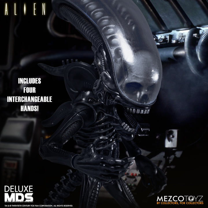 Alien Mezco Designer Series Deluxe Alien Set 7" Action Figure