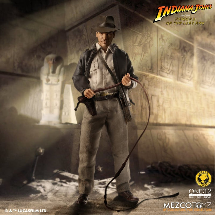 Raiders of the Lost Ark Mezco One:12 Collective Indiana Jones Temple Edition Action Figure