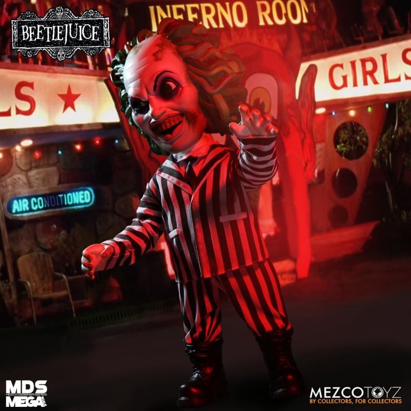 Beetlejuice 15" Megascale Mezco Designer Series Talking Figure