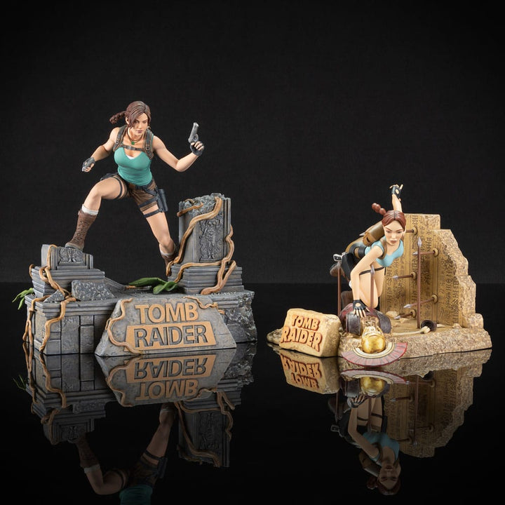 Tomb Raider Lara Croft Statue