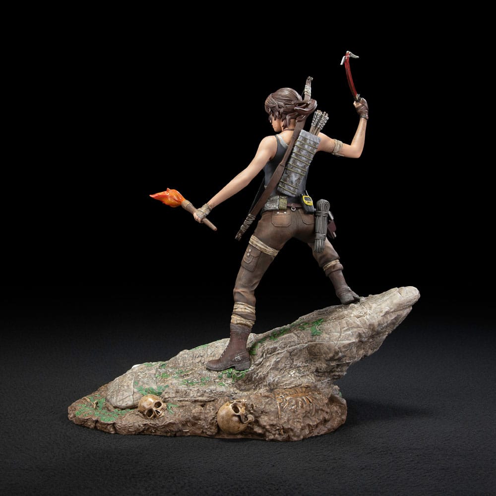 Tomb Raider Lara Croft (Survivor Era) Statue