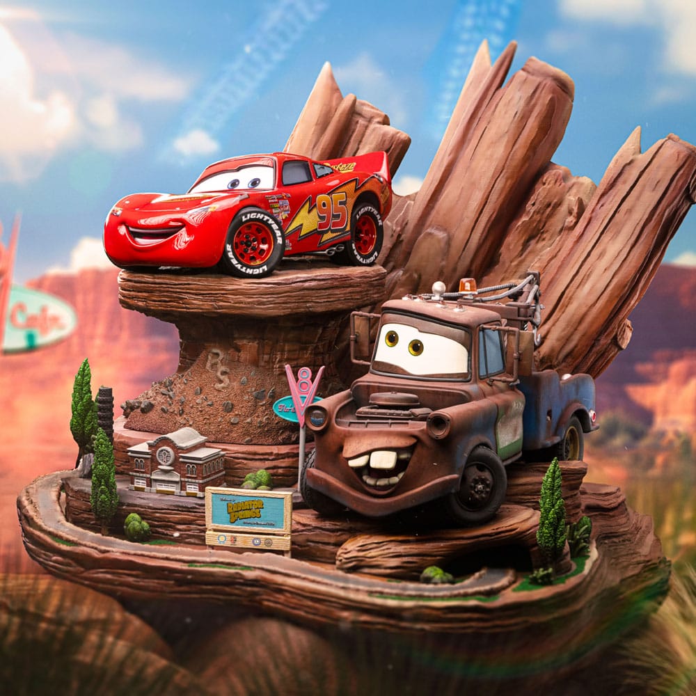 Iron Studios Cars Lightning McQueen & Tow Mater 1/10 Deluxe Art Scale Limited Edition Statue