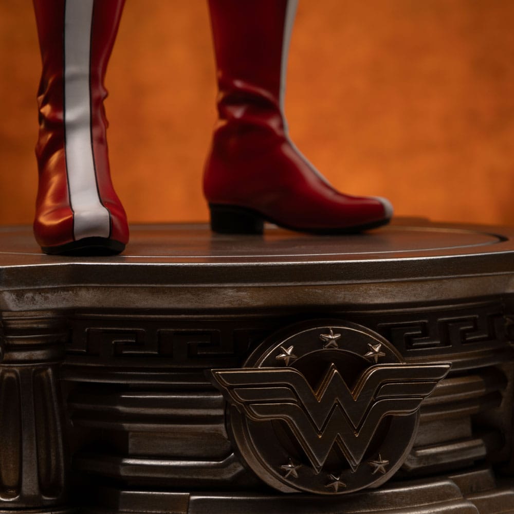 Iron Studios DC Comics Trinity Legacy Replica Wonder Woman 1/4 Scale Limited Edition Statue