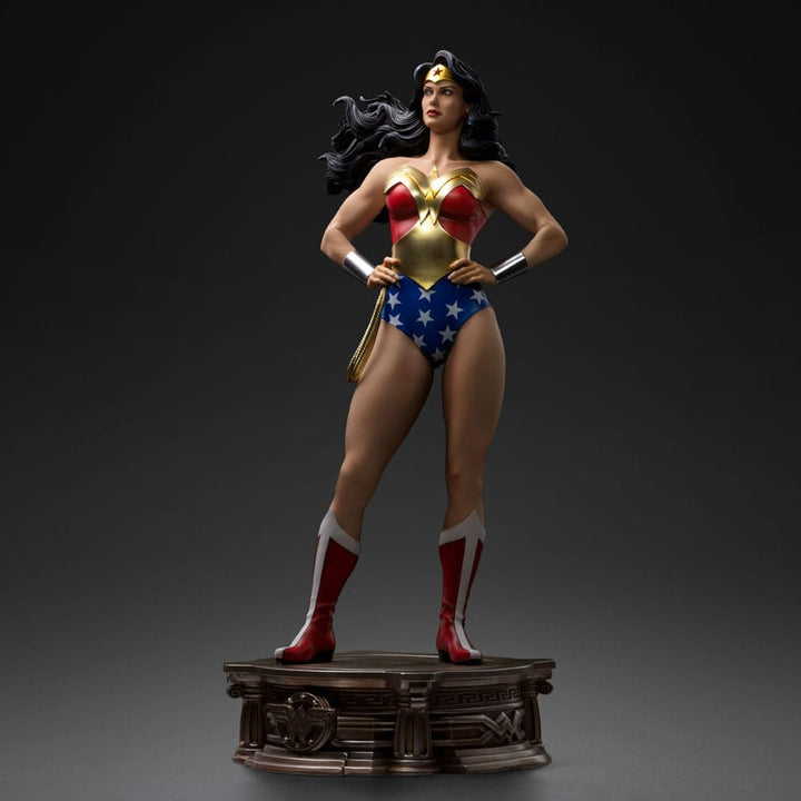 Iron Studios DC Comics Trinity Legacy Replica Wonder Woman 1/4 Scale Limited Edition Statue