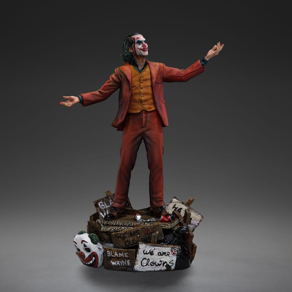 Iron Studios DC Joker Arthur Fleck (Joker) 1/10 Art Scale Limited Edition Statue