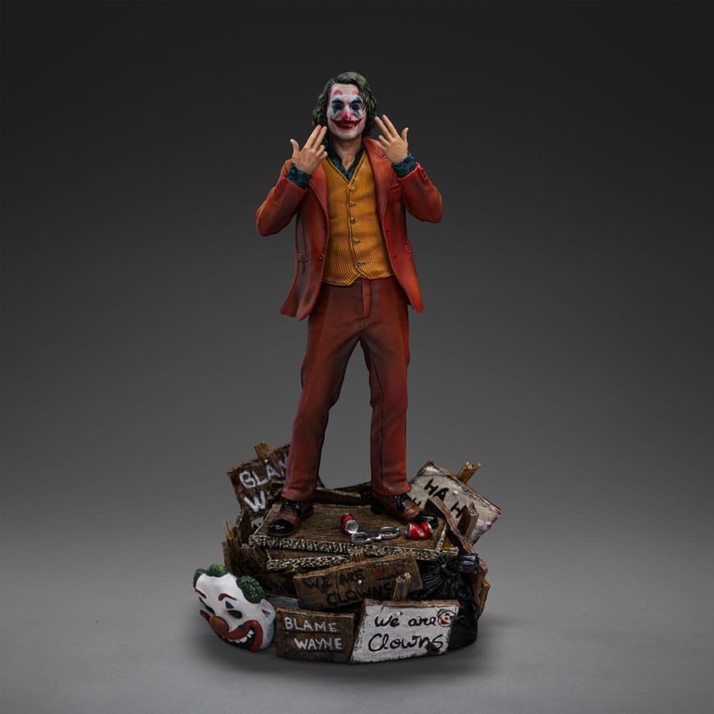 Iron Studios DC Joker Arthur Fleck (Joker) 1/10 Art Scale Limited Edition Statue