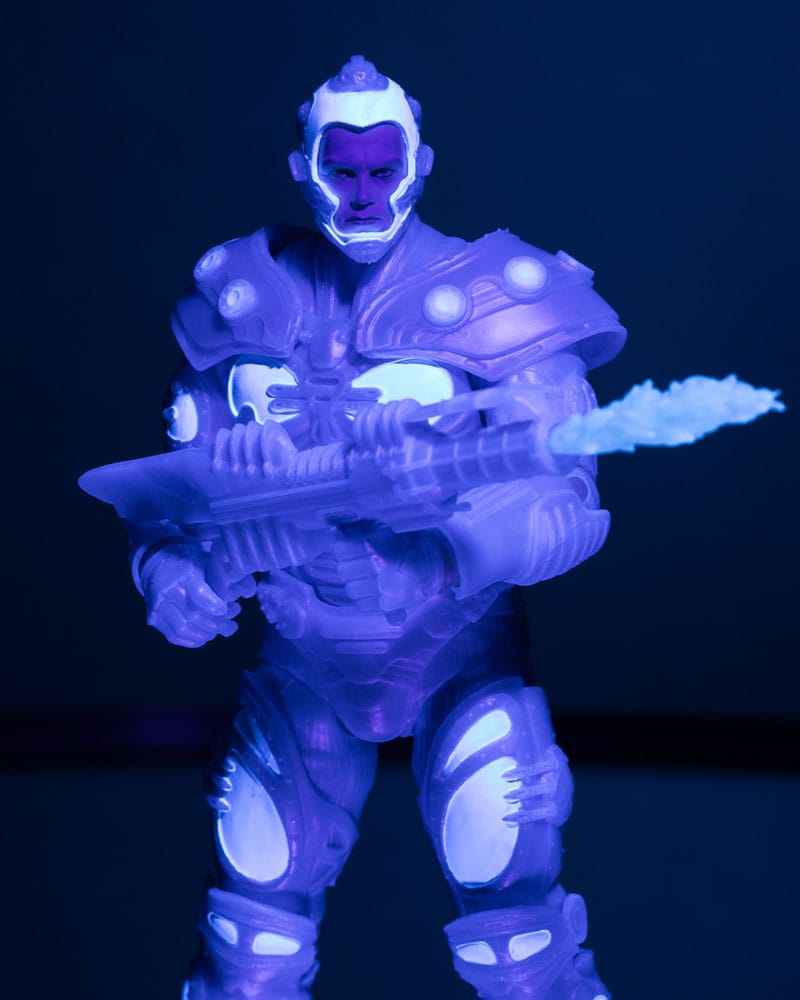 McFarlane Batman & Robin DC Multiverse 7" Action Figure Mr. Freeze (Black Light Edition Gold Label))