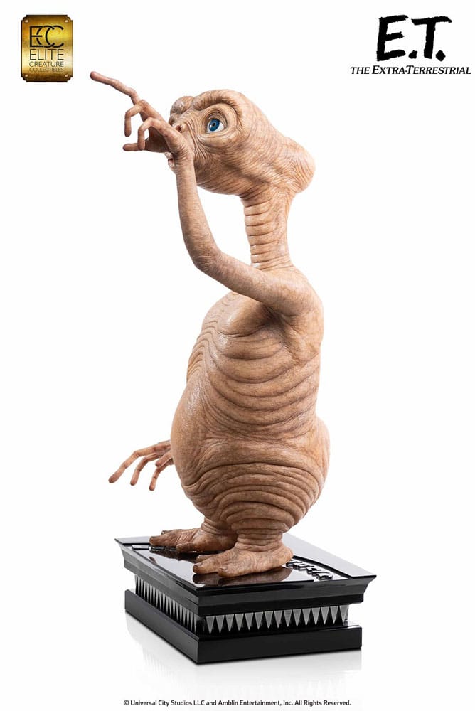 E.T. The Extra-Terrestrial Life-Size Statue E.T