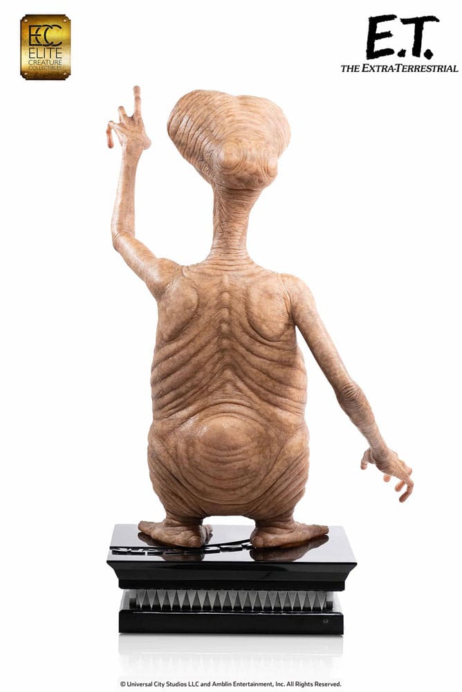 E.T. The Extra-Terrestrial Life-Size Statue E.T