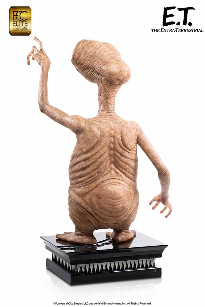 E.T. The Extra-Terrestrial Life-Size Statue E.T