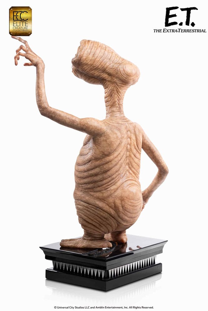 E.T. The Extra-Terrestrial Life-Size Statue E.T