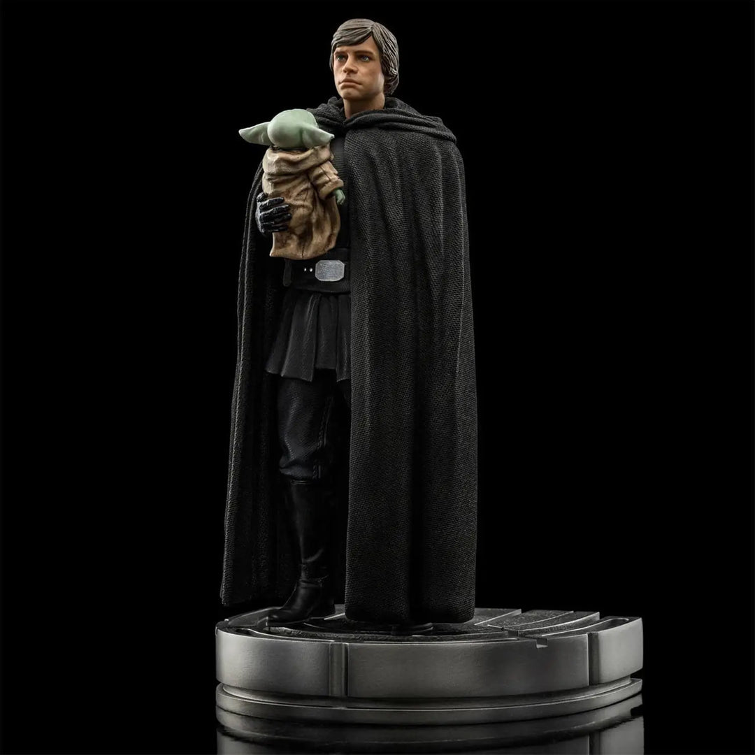 Iron Studios Star Wars The Mandalorian Luke Skywalker and Grogu 1/10 Art Scale Statue