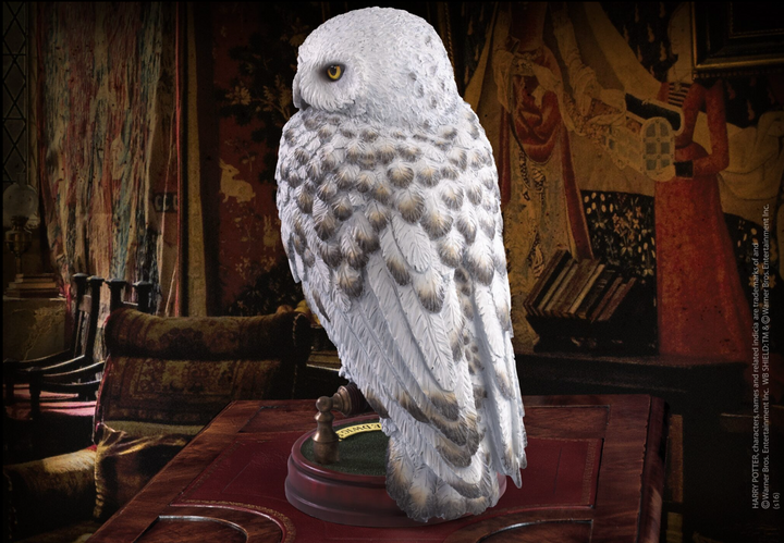 Official Harry Potter Wizarding World Hedwig Sculpture