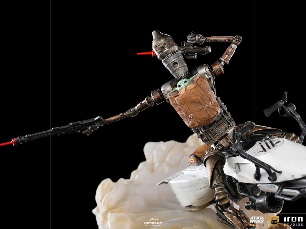 Iron Studios The Mandalorian IG-11 and The Child 1/10 Deluxe Art Scale Limited Edition Statue