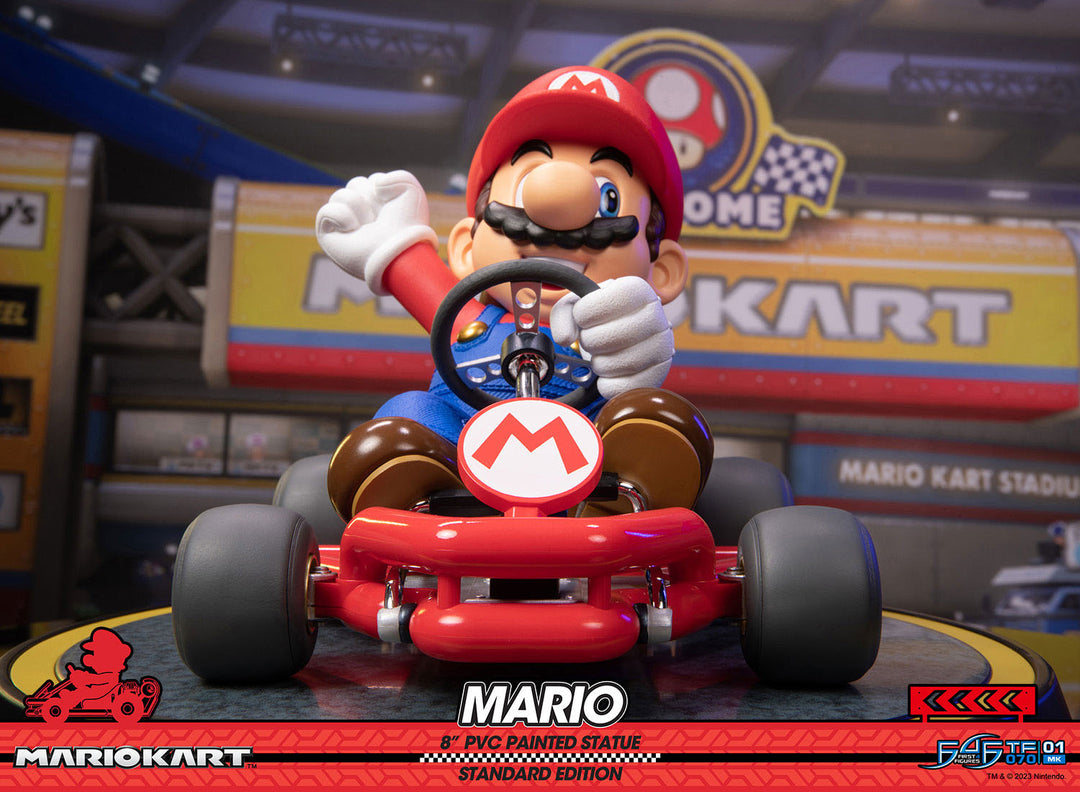 Mario Kart Super Mario (Standard Edition) Statue