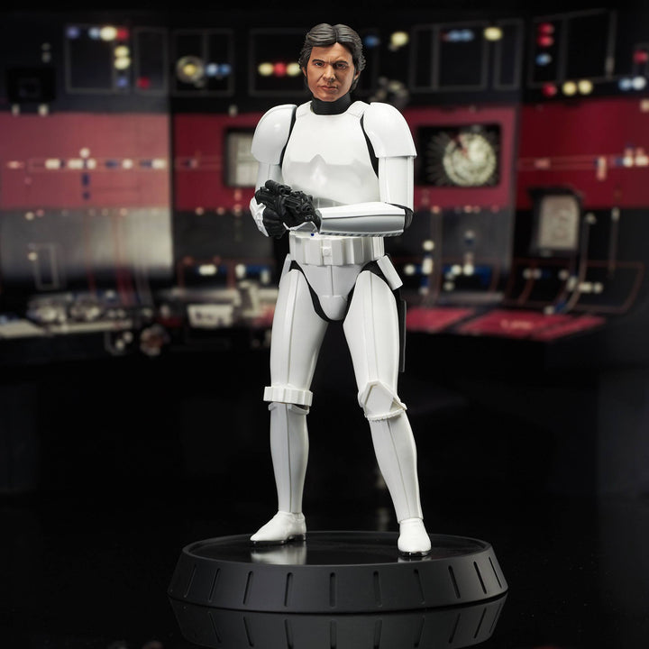 Gentle Giant Star Wars Episode IV Milestones Statue 1/6 Han Solo (Stormtrooper Disguise) 40th Anniversary Exclusive 30 cm - Limited to 1000 Worldwide