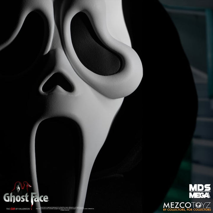 Ghost Face Mezco Designer Series Mega Scale 15" Figure