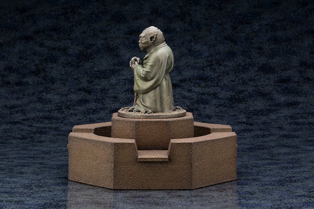 Star Wars The Empire Strikes Back Yoda Fountain Limited Edition Statue