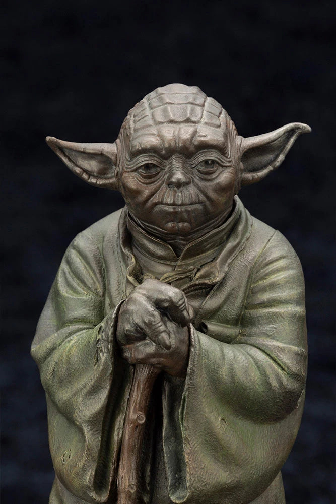 Star Wars The Empire Strikes Back Yoda Fountain Limited Edition Statue